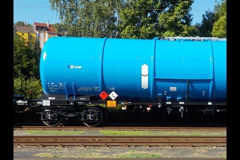 ČD Cargo has begun taking delivery of 80 Zacns 88 m3 tank wagons ordered from Tatravagónka Poprad.